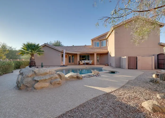 Holiday home On Golf Course W/ Private Pool In Phoenix!