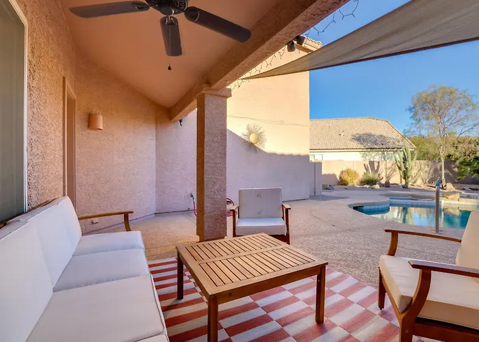 On Golf Course W/ Private Pool In Phoenix! Holiday home Phoenix