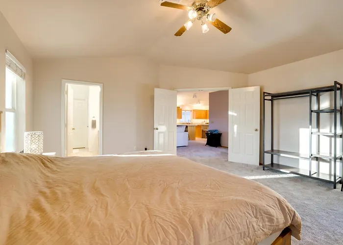 On Golf Course W/ Private Pool In Phoenix! Holiday home